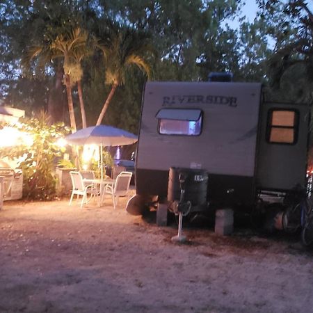 Tiny House RV, Kayak Hotel Key Largo Bagian luar foto