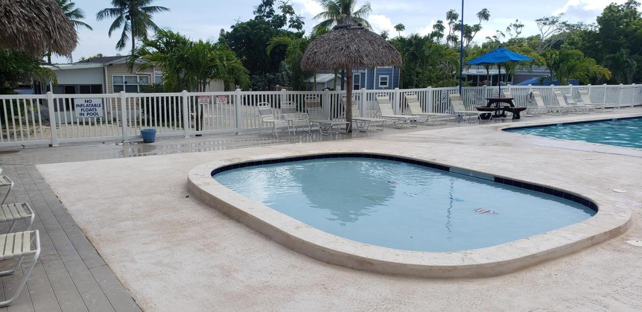 Tiny House RV, Kayak Hotel Key Largo Bagian luar foto